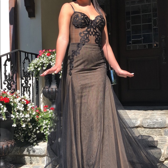 Galia Lahav Gown - Picture 4 of 8